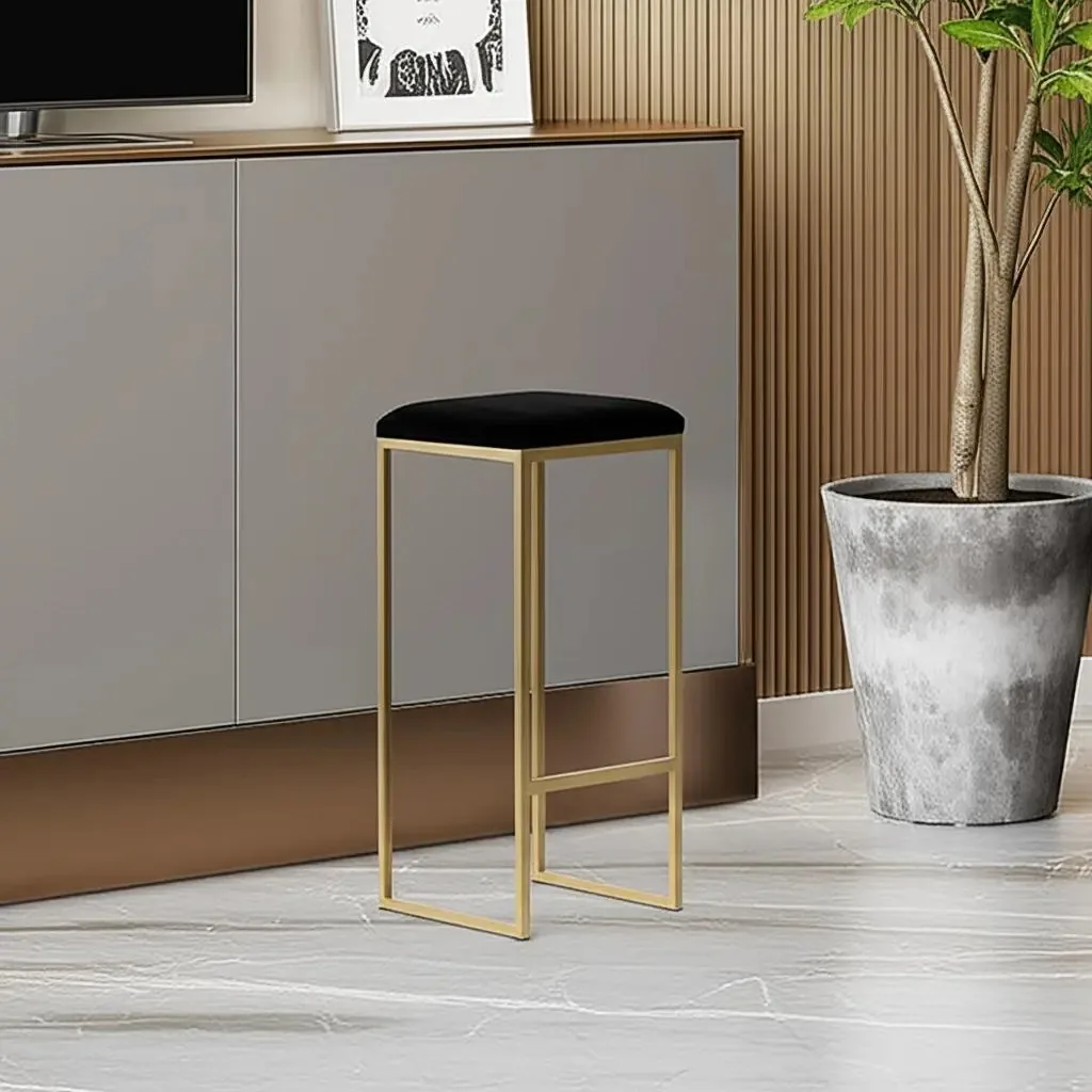Banqueta Decorativa Billie Base Gold Suede Preto - Gran Belo