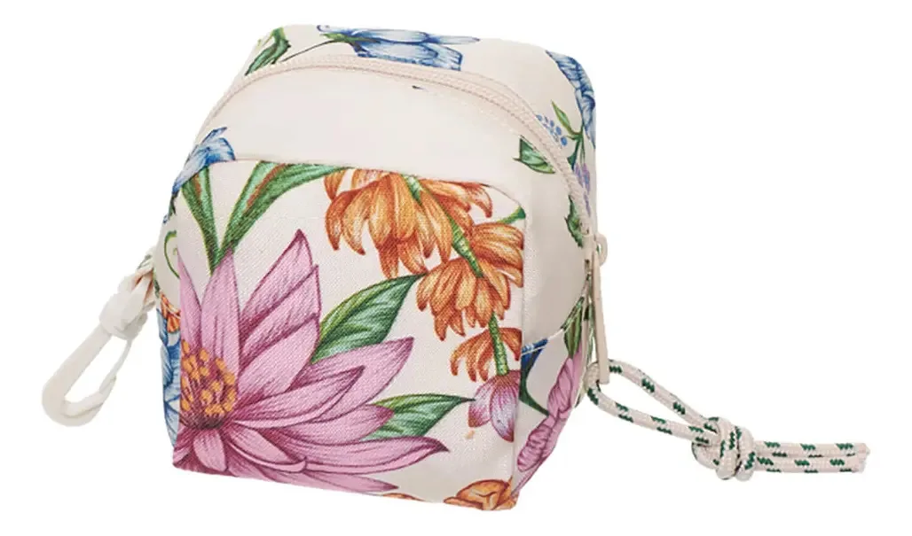 Necessaire Farm Caçula Delicadeza De Fruta Cor Branco