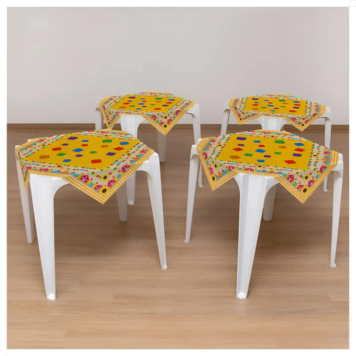 Jogo 4 Toalhas Mesa Festa Junina Bandeirinhas 75x75 Decoração Arraiá São João Criatema