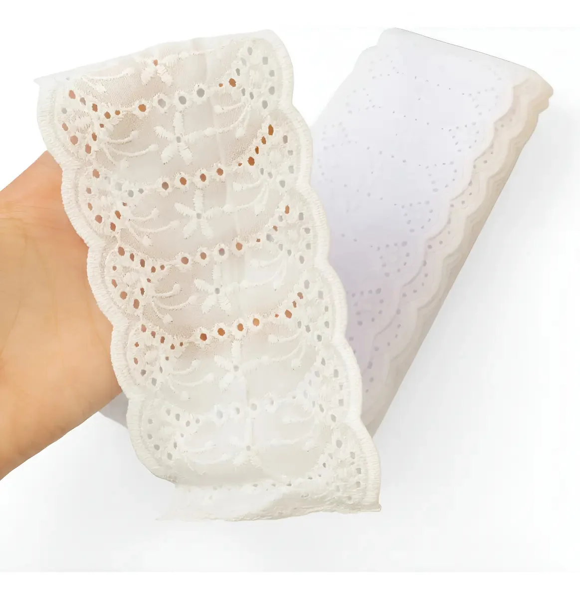 Bordado Inglês 100% Algodão Branco 9,0cm Larg X 13,70m Cal46