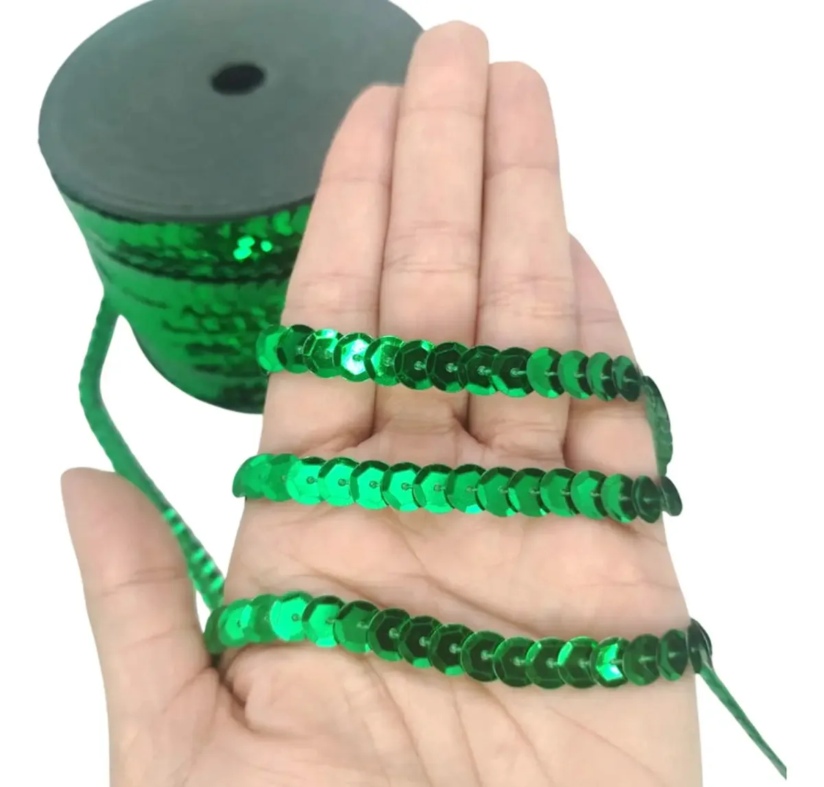 Fio De Lantejoula 8mm Verde Bandeira Metálico 70 Metros