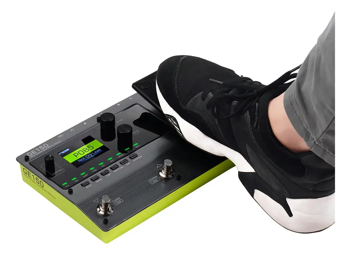 Pedaleira Mooer Multiefeitos Para Guitarra Ge150 Verde