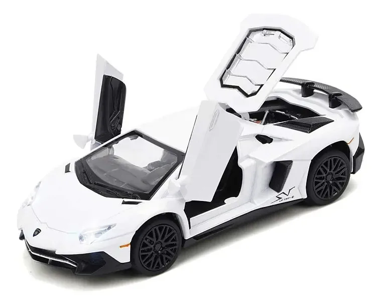Veículos de brinquedo brancos Lamborghini Aventador. Cor: branco