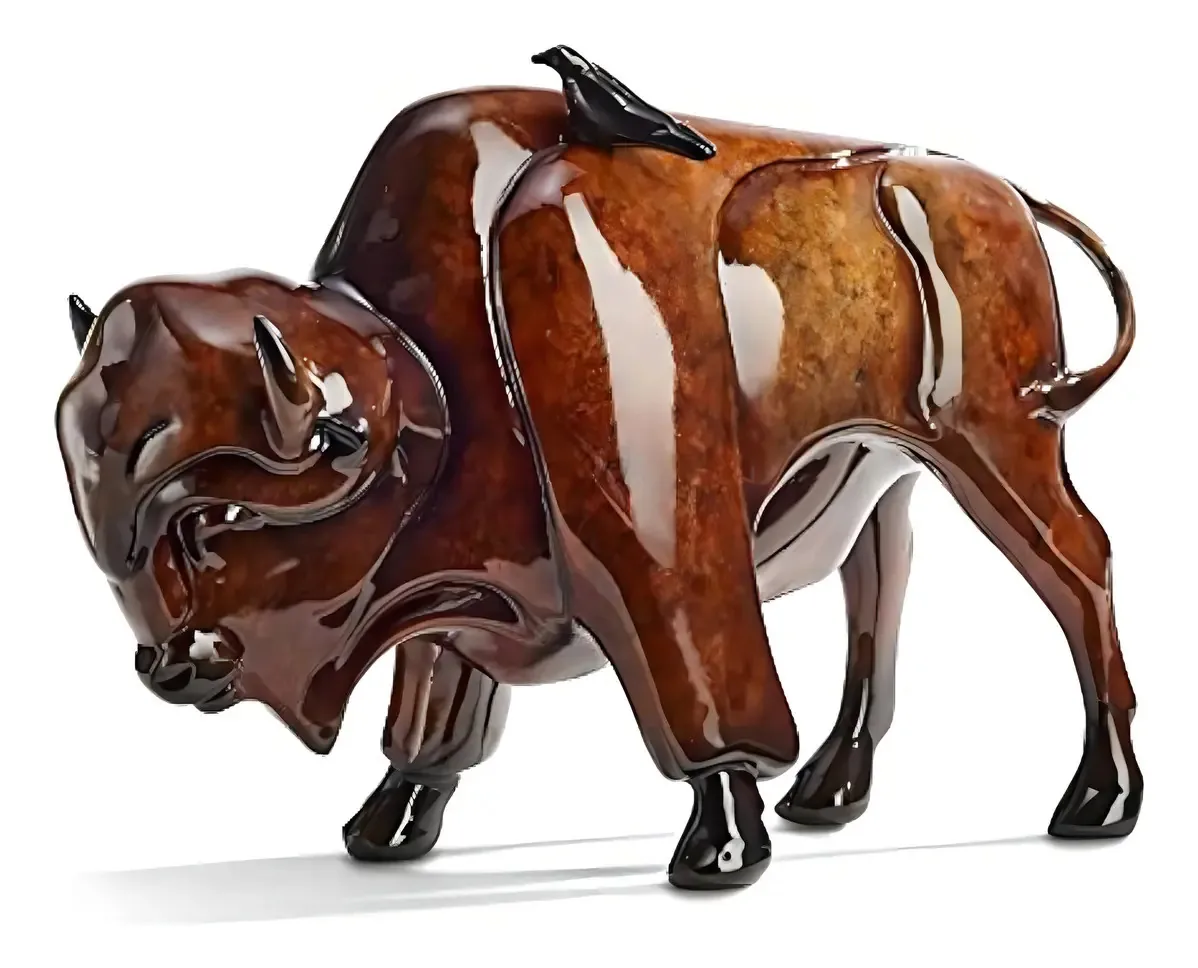 Asas selvagens simpáticas - escultura Stephen's Bison Imago
