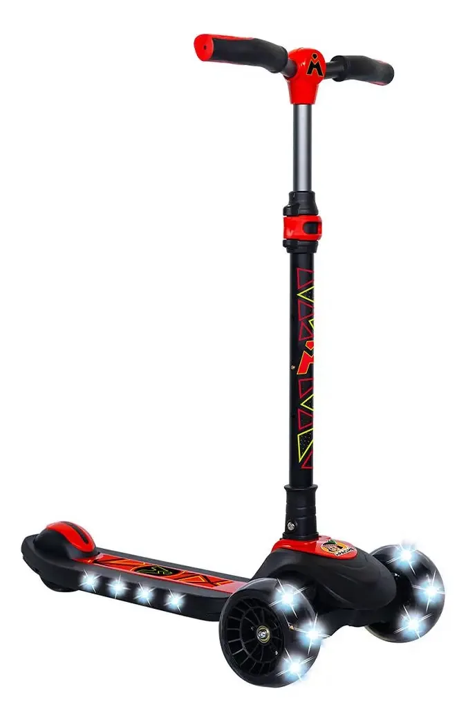 Scooter Apache Triscooter com luzes, cor preta, skate com luz