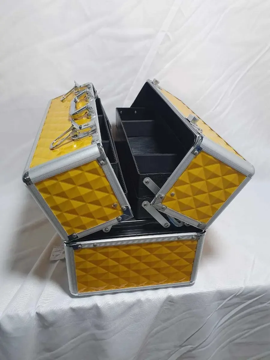 Maleta Maquiagem Ou Porta Joias Profissional 4 Bandejas Cor Amarelo