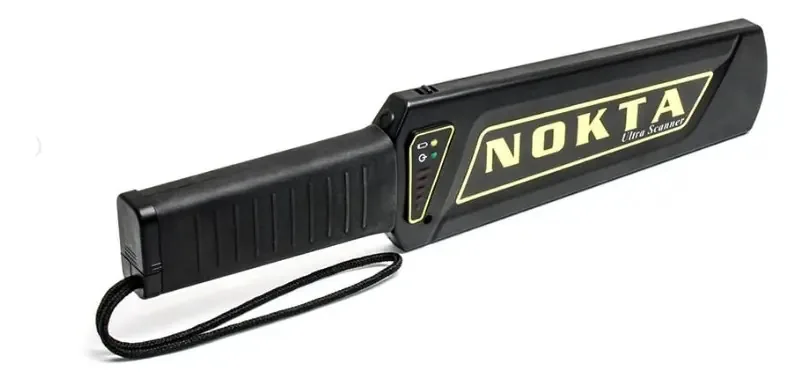 Detector de Metais Portátil Nokta Ultra Scanner Preto Sensível 9V