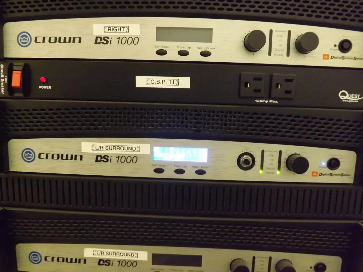 Amplificador de Áudio Crown