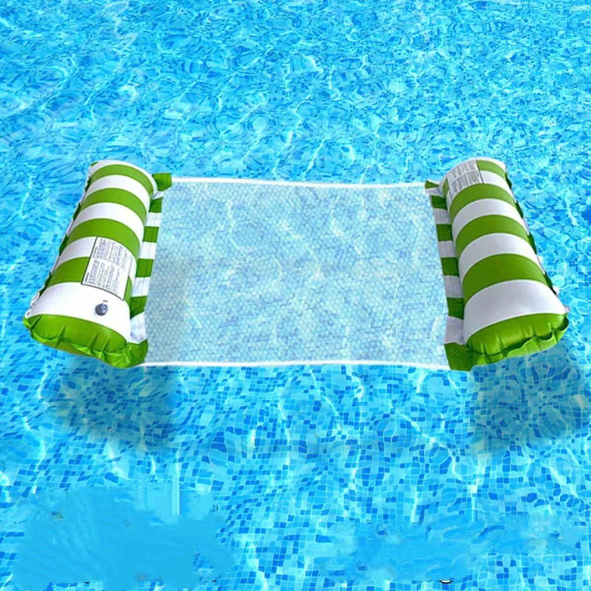 Piscina inflável flutua em brinquedos aquáticos, cor verde listrado