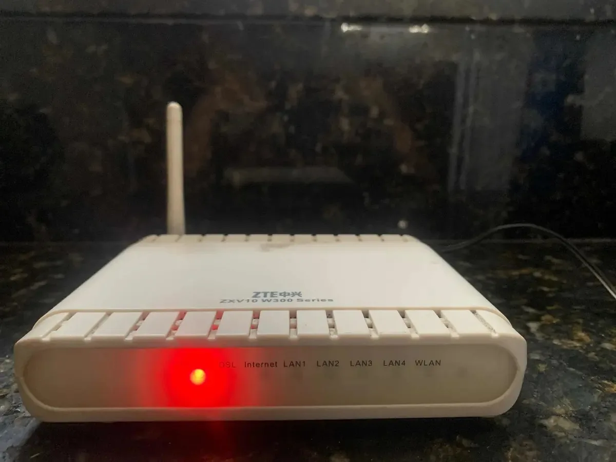 Mofem/roteador - Zte Zxv10 W300 Series