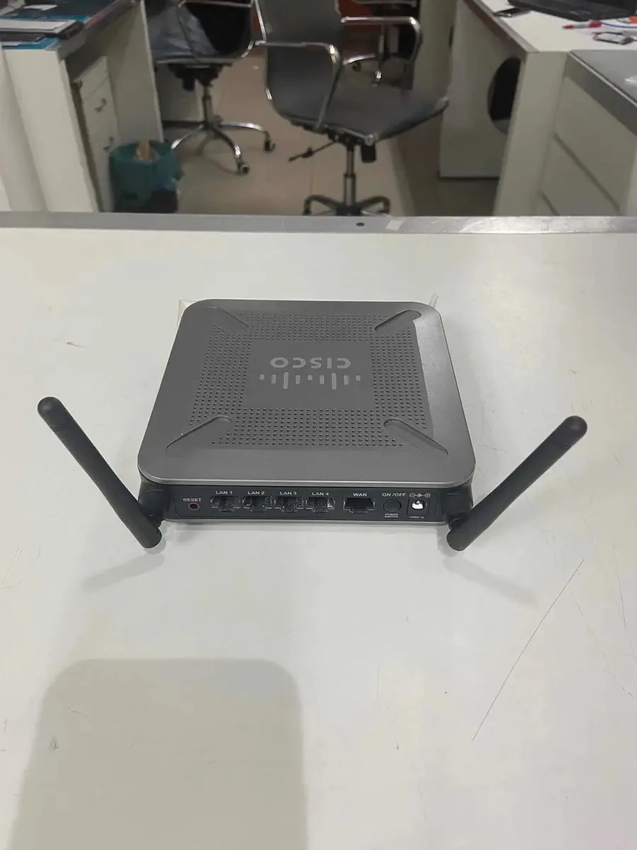 Roteador Cisco Small Business Rv120w Sem Fonte Cor Cinza