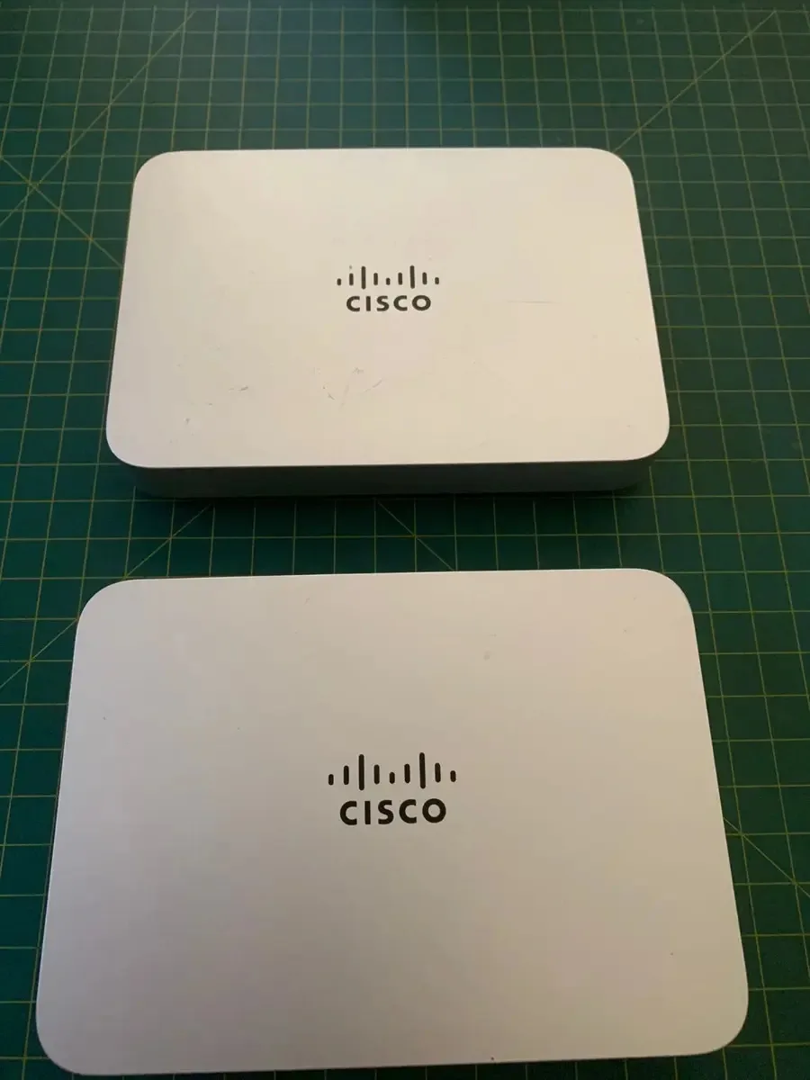 Cisco Meraki Z1 - Roteador / Firewall / Vpn Gw - Sem Licença Cor Prateado