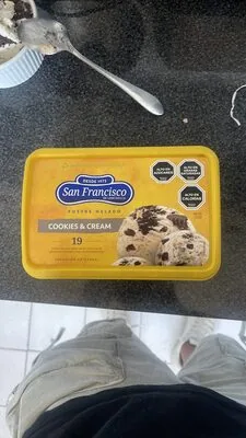 COOKIES & CREAM