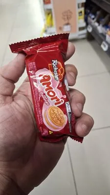 Biscoito Recheio Morango Richester Amori Pacote 35,6g