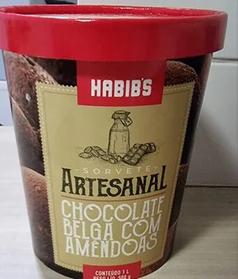 Sorvete Artesanal de Chocolate Belga com Amêndoas