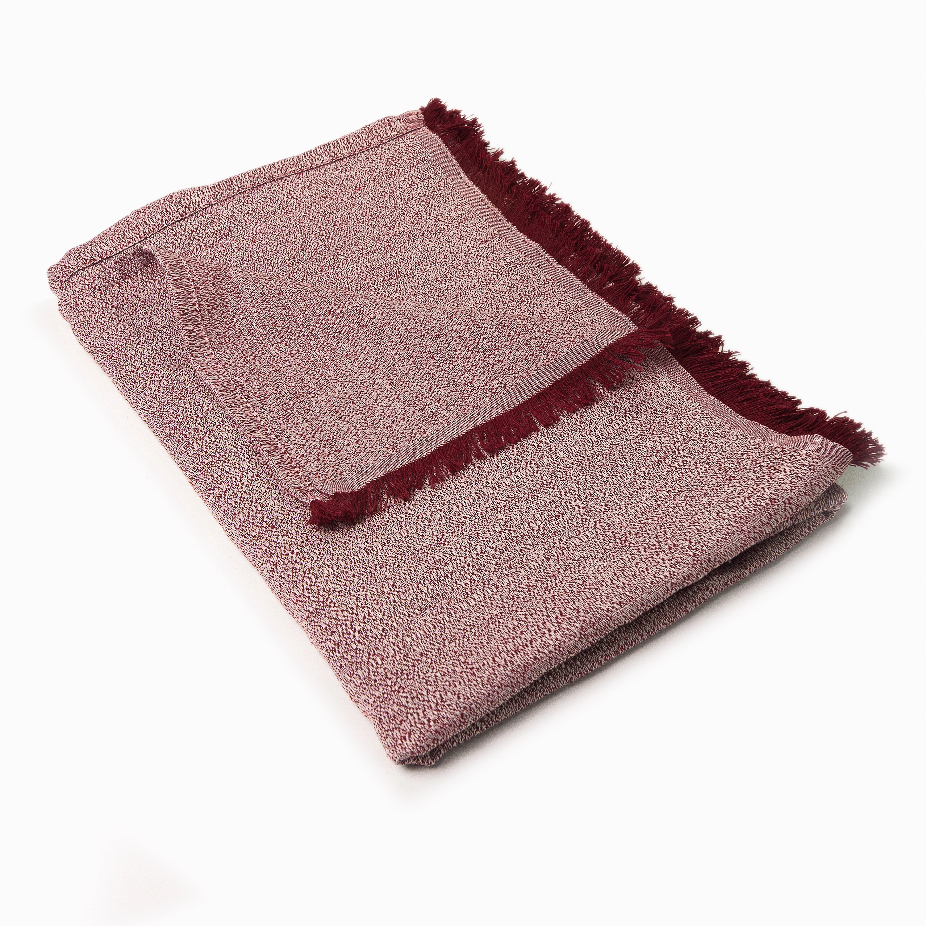 Manta Artesanal Garnet Bordo 1,50x1,40m