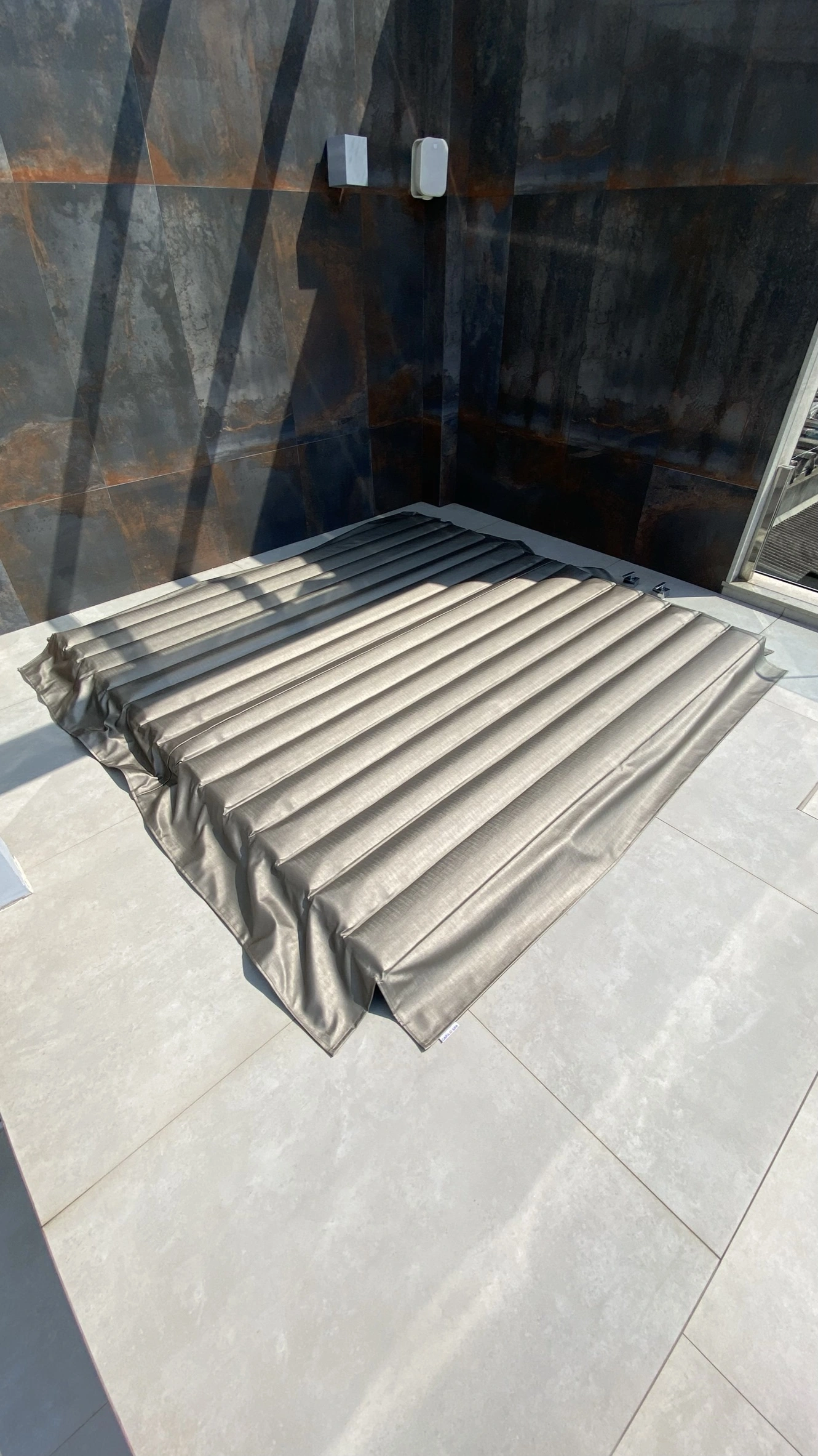 Capa Térmica para SPA Quadrado J185 180x180cm Fendi Capa Spa