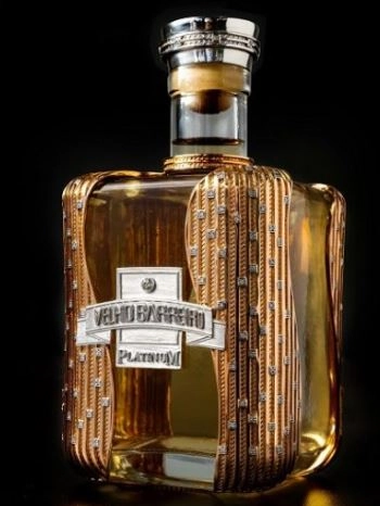 Cachaça De Alambique Platinum Velho Barreiro Garrafa 700ml