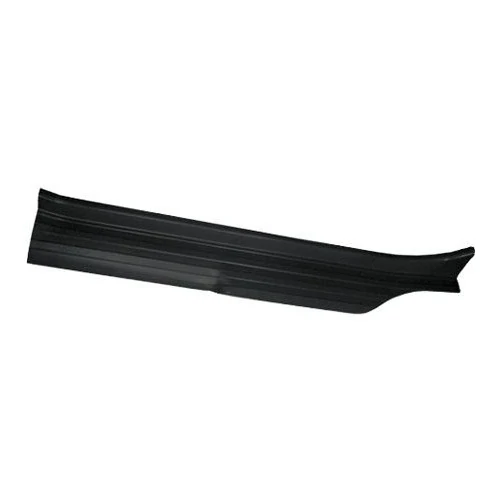 Soleira da Porta VOLKSWAGEN QUANTUM/SANTANA Lado Direito Preto - AUTOPLAST AP144
