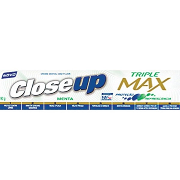Close Up Triple Max Menta