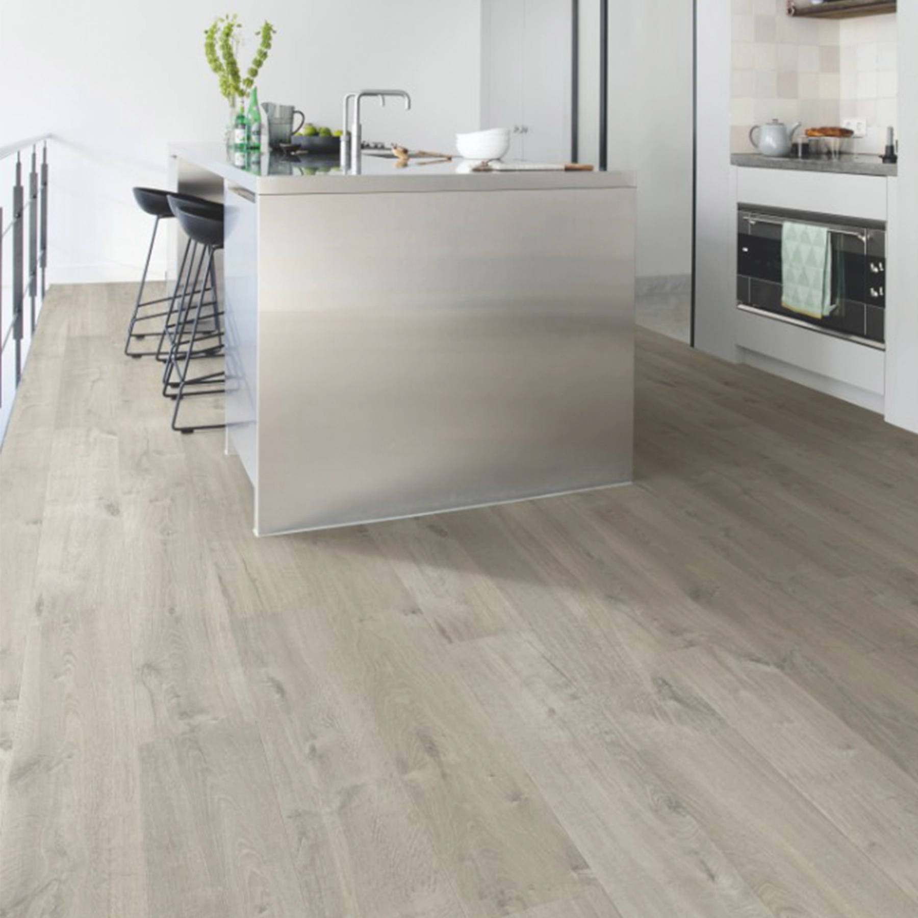 Piso Laminado Click Impressive Carvalho Cinza Suave 138x19cm m² Quick Step