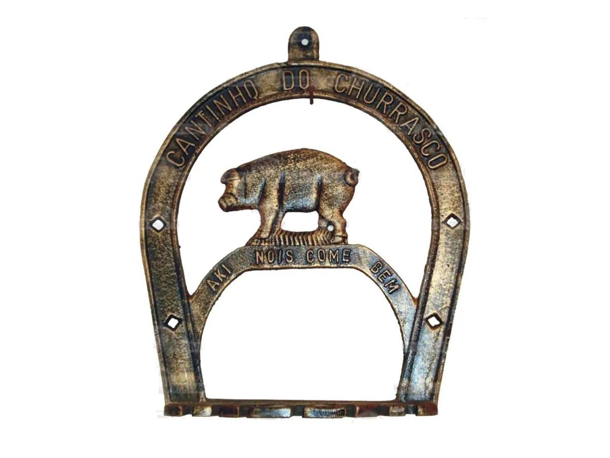 Porta Espeto Cantinho Do Churrasco Modelo Porquinho
