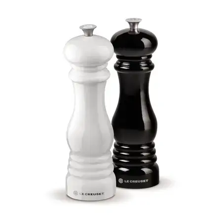 Le Creuset Salt And Pepper Mill Set, Black And White