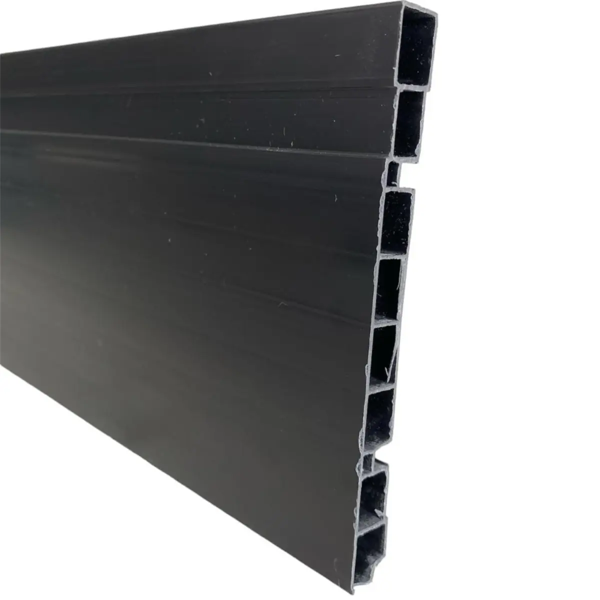 Rodapé De Pvc Preto 15cm Barra De 2 M Real Pvc
