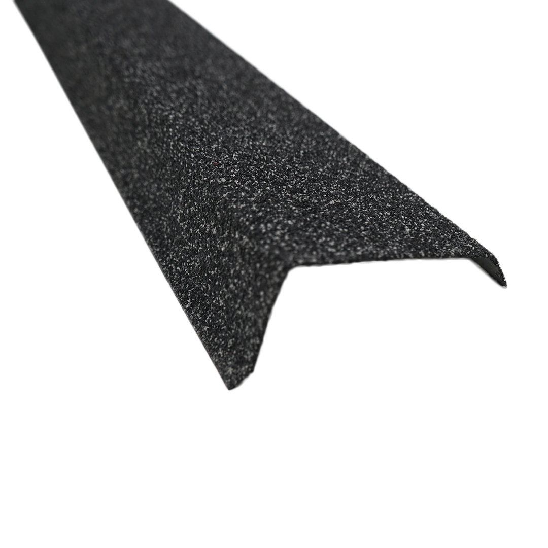 Acabamento Gravilhado Lateral Fixar em Madeira 15x120cm Preto Euro Telhas