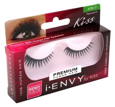 First Kiss R Kpe17s Cilios Post Paparazzi 01