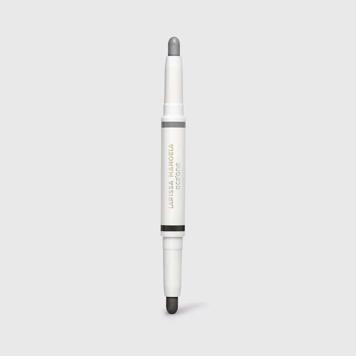 Sombra em Bastão Dupla Cinza Chumbo e Prata Larissa Manoela By Océane - Duo Eyeshadow Stick Moonligh