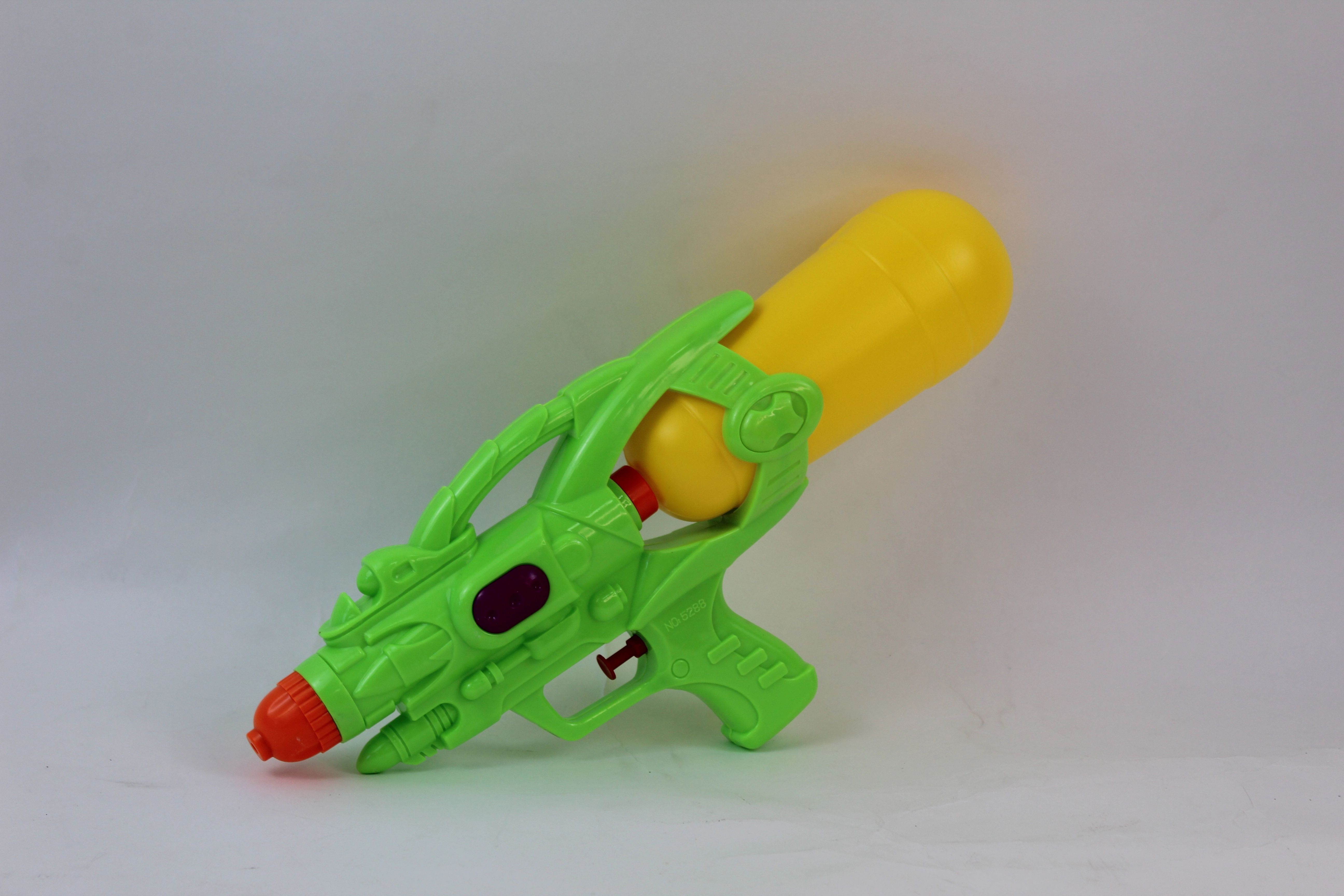 Lanca Agua B380 20 Banana Toys