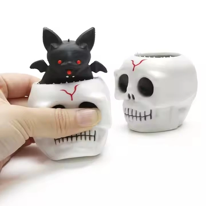 Brinquedo Squish Morcego Caveira Ih1 38 Banana Toys