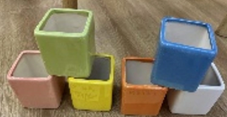 Vaso Ceramica Quadrado 6.5cm Nmp131 Banana Toys