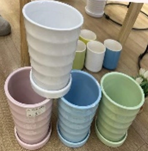 Vaso Ceramica Colorido 11x12cm Nmp110 Banana Toys