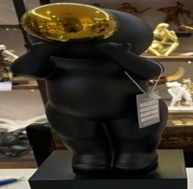 Escultura Astronauta Resina Preta 49cm Nd232 Banana Toys