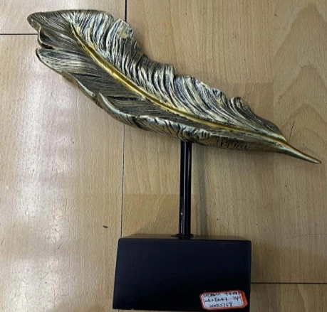 Escultura Folha Resina 47cm Nd263 Banana Toys