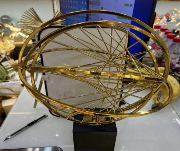 Escultura Globo Metal 36cm Nd099 Banana Toys