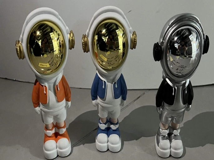Escultura Astronauta Resina 16cm Nd025 Banana Toys