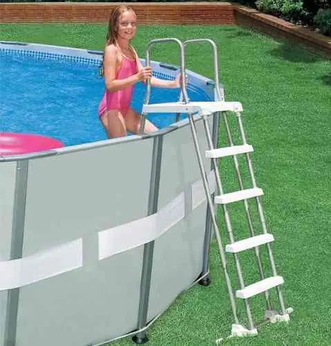 Escada para Piscina Intex 122 a 132 cm de altura Branca modelo DeLuxe #58971