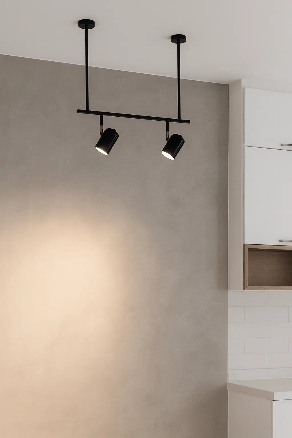 Trilho de Teto Ewa com 50cm e extensor e 2 Spots direcionáveis Preto