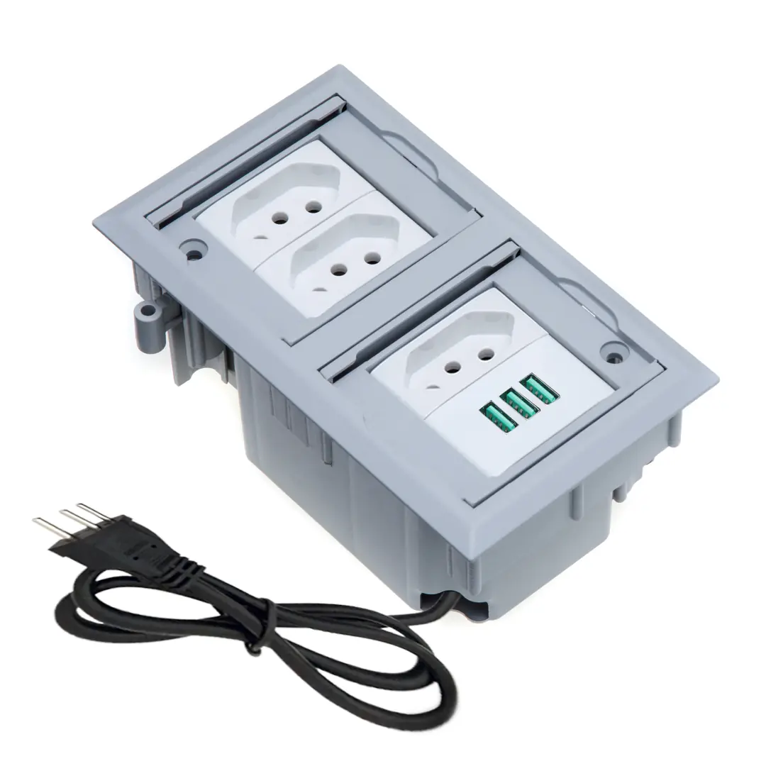 Caixa De Tomada 4 Blocos Embutir 3 Tom 10a 3usb 5.2a Cz