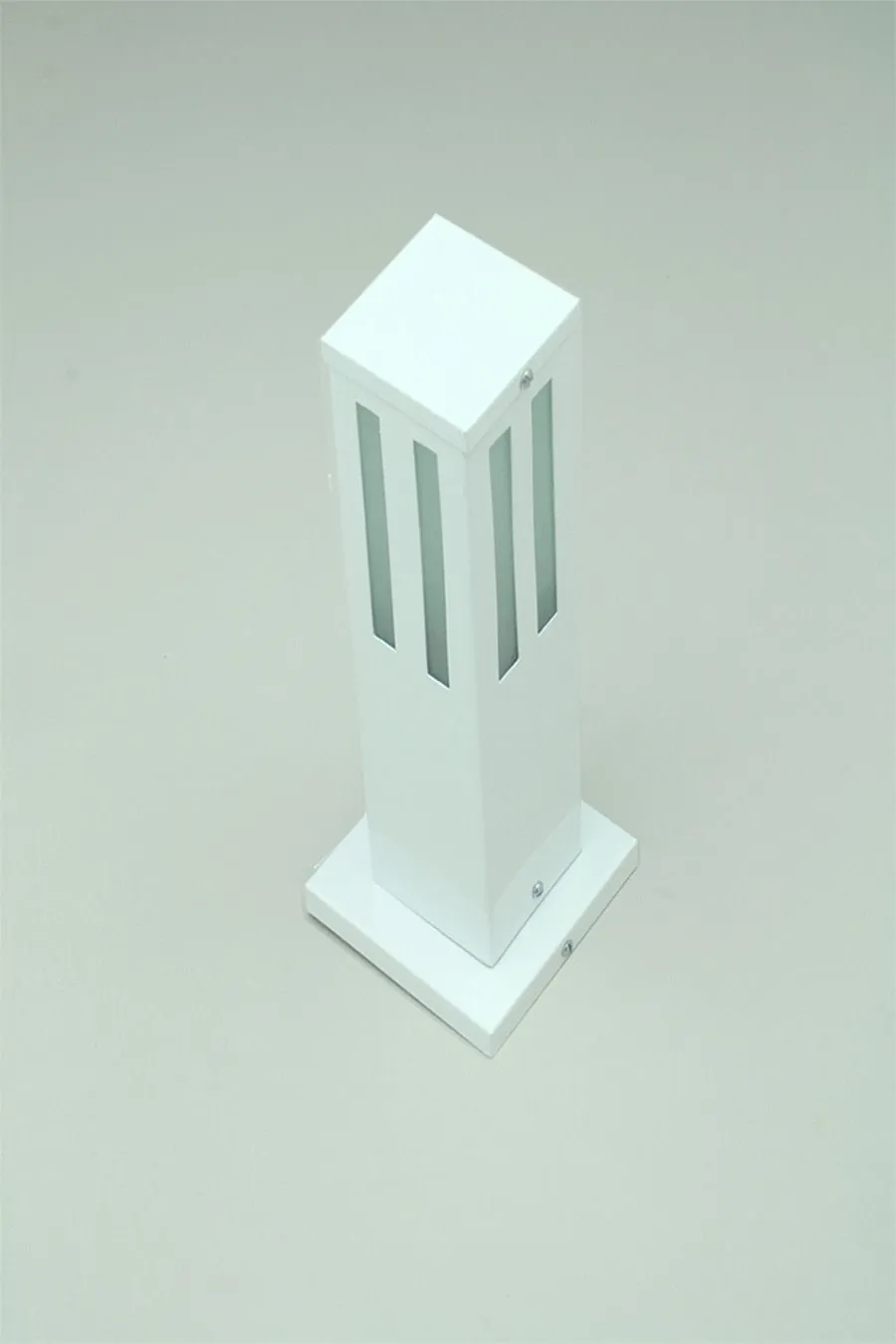 Poste Balizador De Jardim Vidro Friso 50cm Em Alumínio Branco Rl