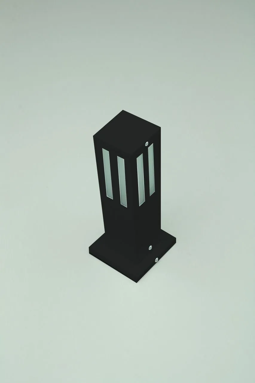 Poste Balizador De Jardim Vidro Friso 30cm Em Alumínio Preto Rl
