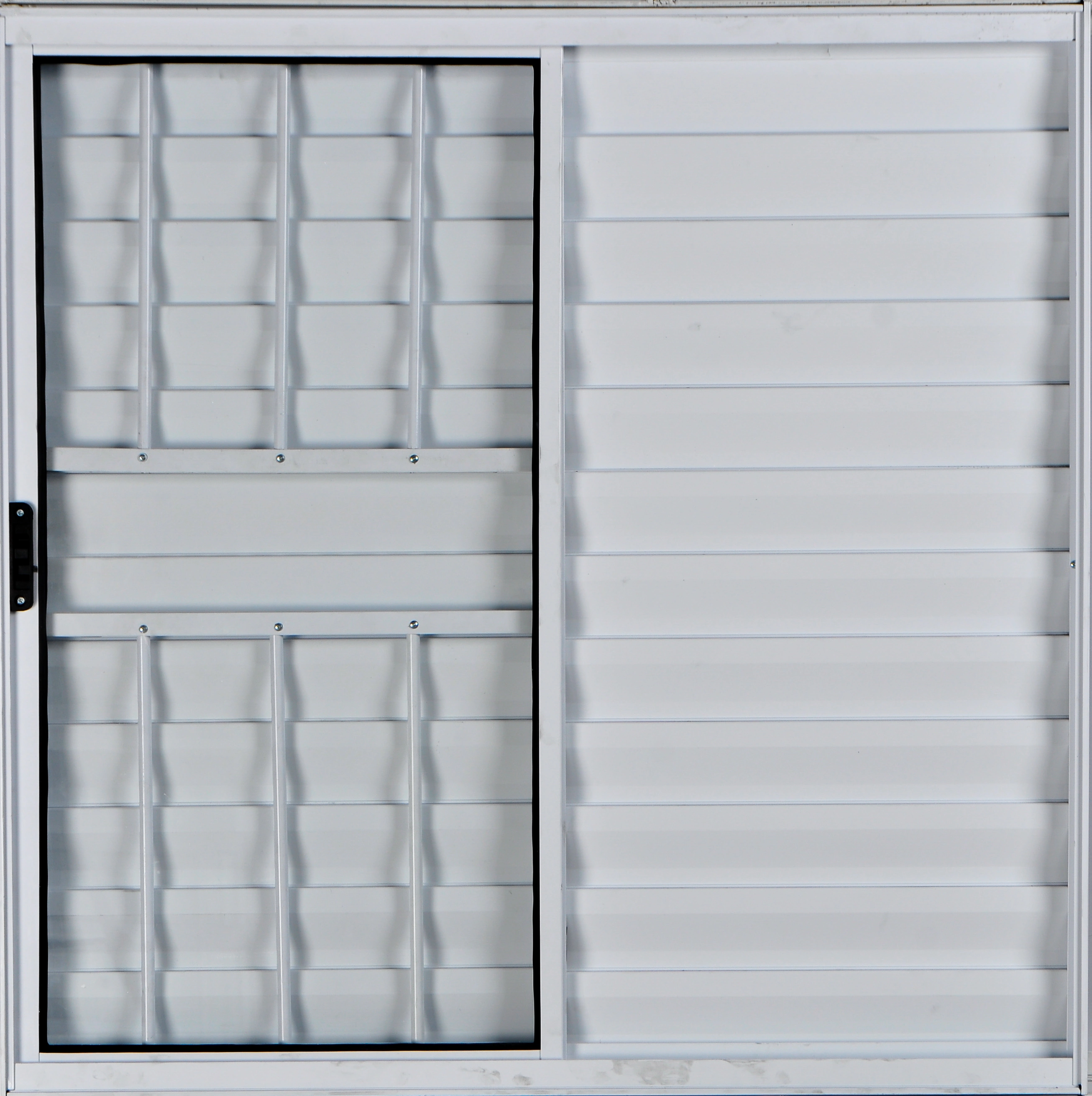 Janela Veneziana De Alumínio 3 Folhas 1,20 X 1,50 Com Grade Cor Branco Linha All Modular