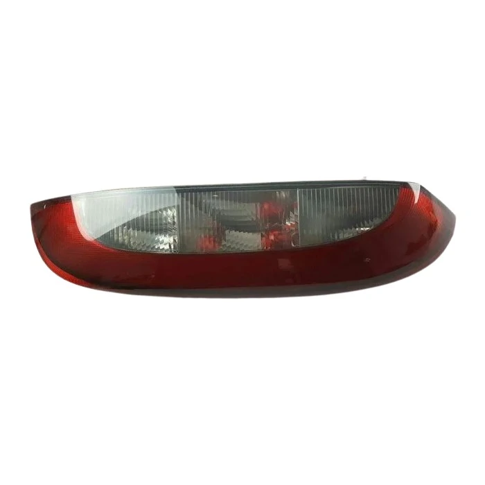 Lanterna Traseira CHEVROLET - GM CORSA Lado Direito Bicolor - AUTOMOTIVE IMPORTS ZN6160056