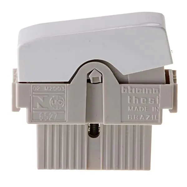 Int Par Th 10a 250v M2003