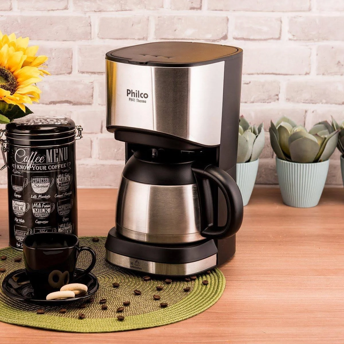 Cafeteira ThermoPreto/Prata Philco 220V PH41