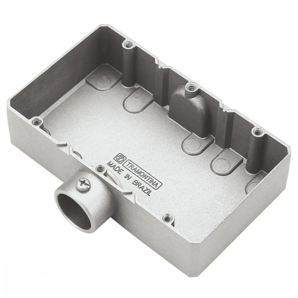 Condulete Triplo 3/4" Tipo "et" - Sem Tampa / Rosca Bsp / Com Pintura Eletrostática A Pó