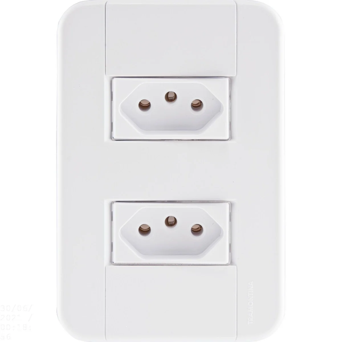 Conjunto 4x2 Com 2 Tomadas 2p+t 10 A 250 V Tramontina Tablet Branco Tramontina
